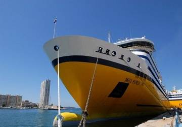 corsica_sardinia_ferries_mega_express_two_in_port