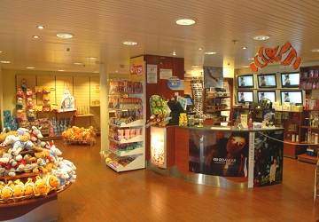 corsica_sardinia_ferries_mega_smeralda_shop